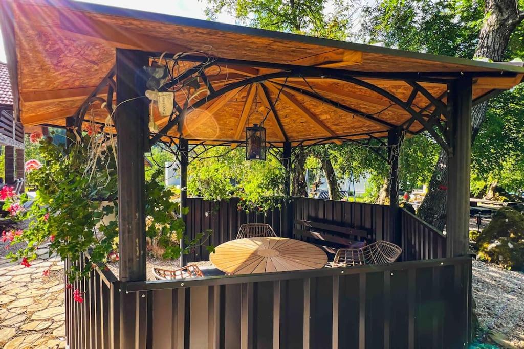Zahrada ubytování Holiday Home Cindric Gaj