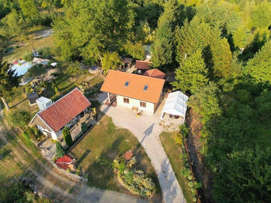 Letecký snímek ubytování Holiday Home Cindric Gaj
