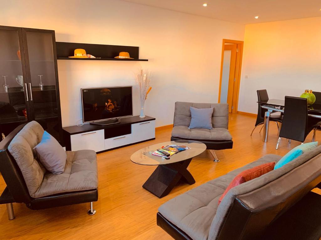 Apartamento ALTAMIRA T2 SERRA SHOPPING - Housity