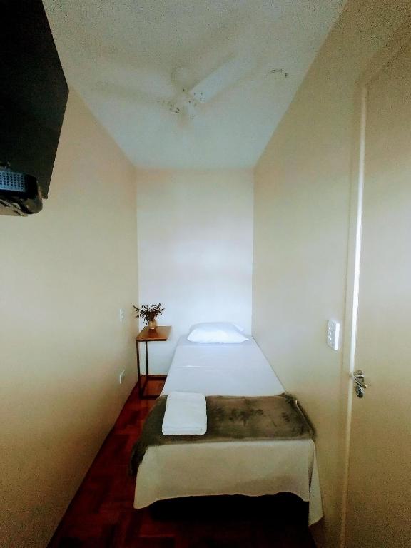 a small bedroom with a bed in a room at Soul Hostel Av Paulista Bela Vista 2 in São Paulo