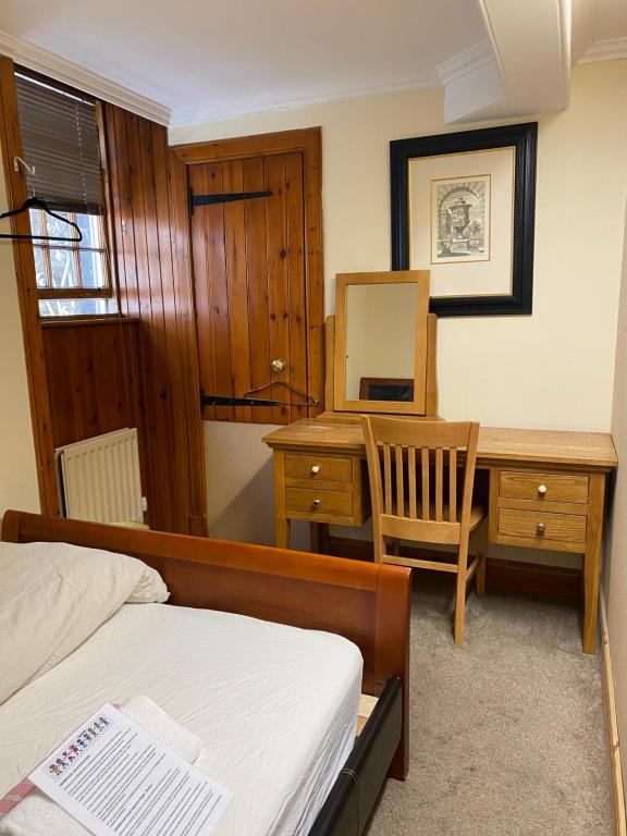 Postel nebo postele na pokoji v ubytování EdinB&B
