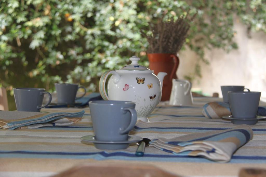Príslušenstvo na prípravu kávy alebo čaju v ubytovaní Guest house Cascina Belsito