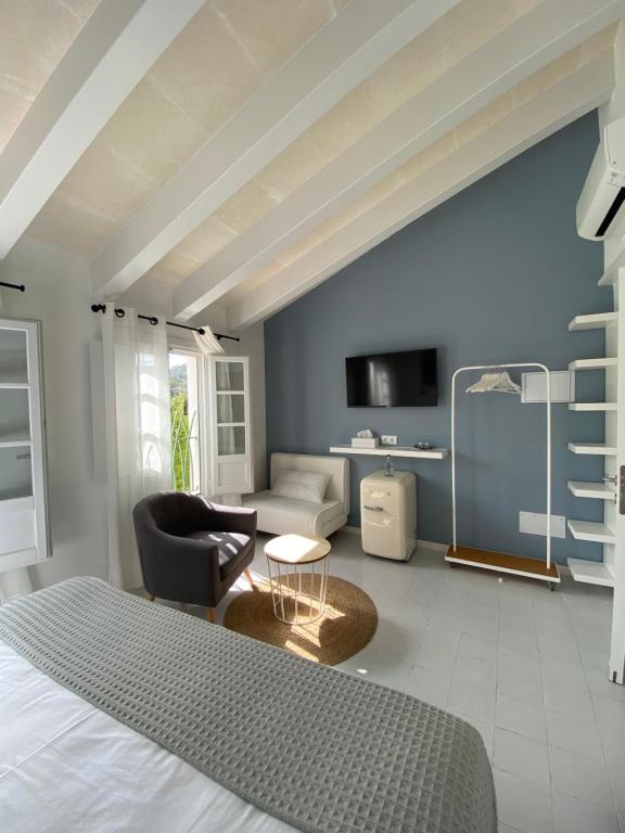 Hotel m - 27, Es Mercadal – Updated 2023 Prices