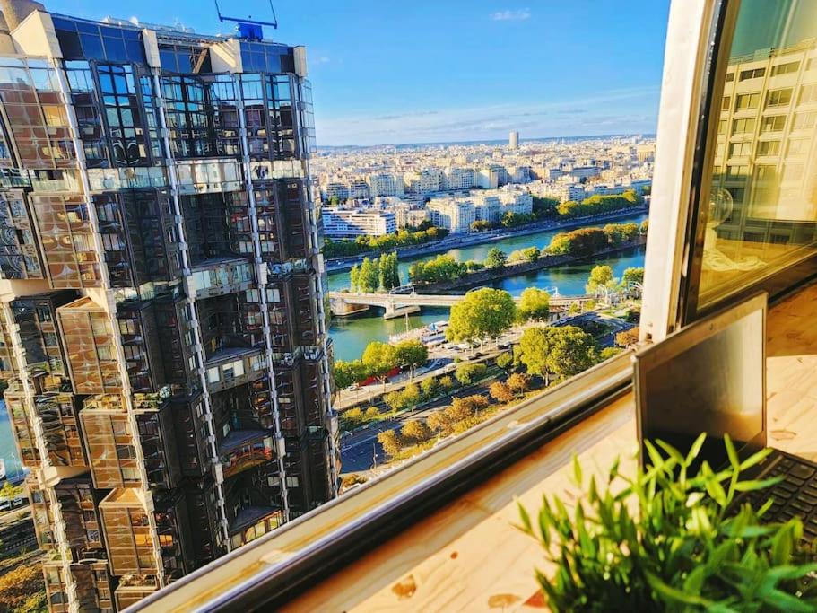 Fotografie z fotogalerie ubytování Paris: Très bel appartement avec vue splendide à proximité de la Tour Eiffel v Paříži