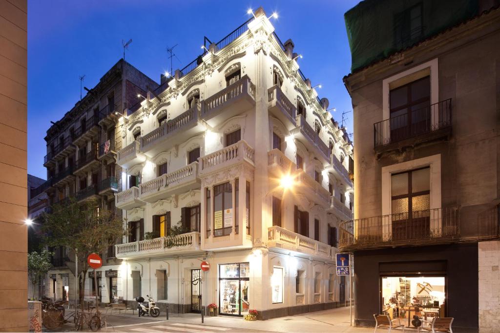Click&Flat Seneca Suites, Barcelona – Updated 2023 Prices