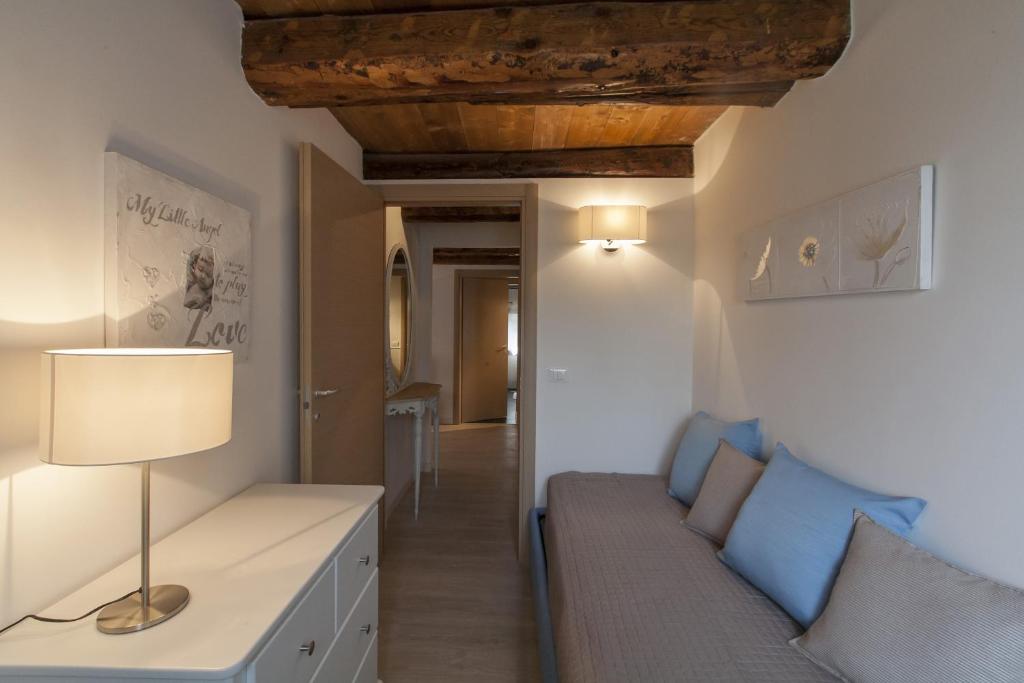 A seating area at Residenza Tiziano