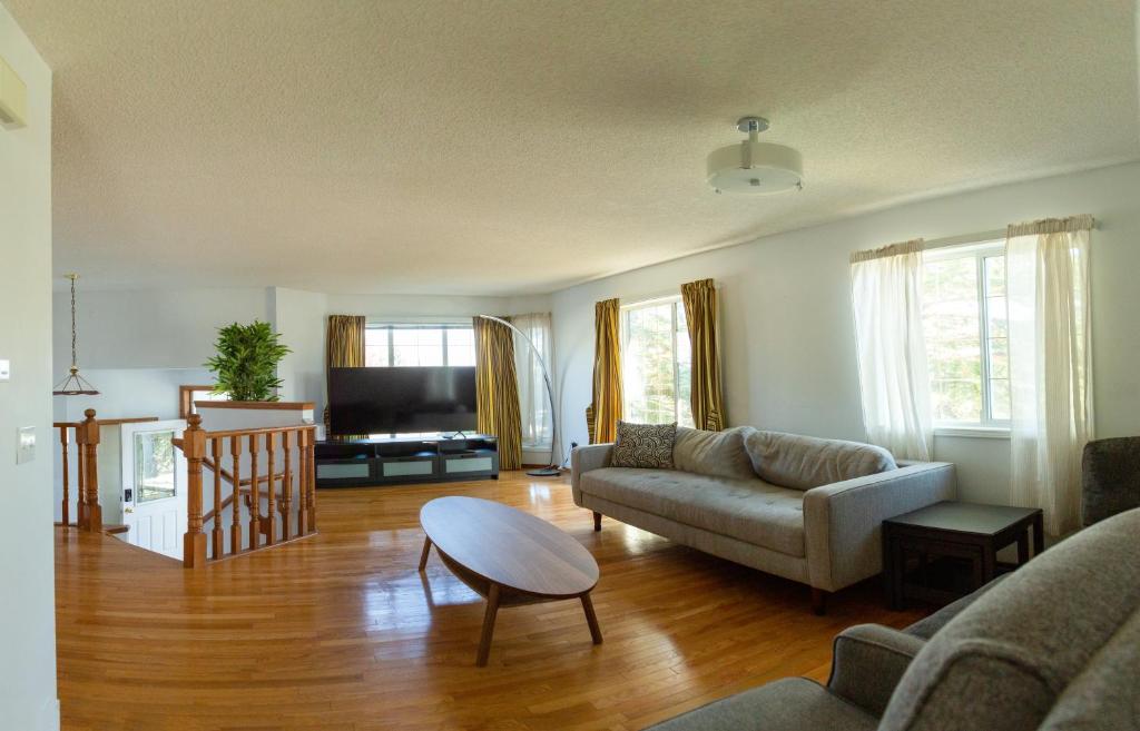 The Oasis in Hidden Valley, Calgary (updated prices 2024)