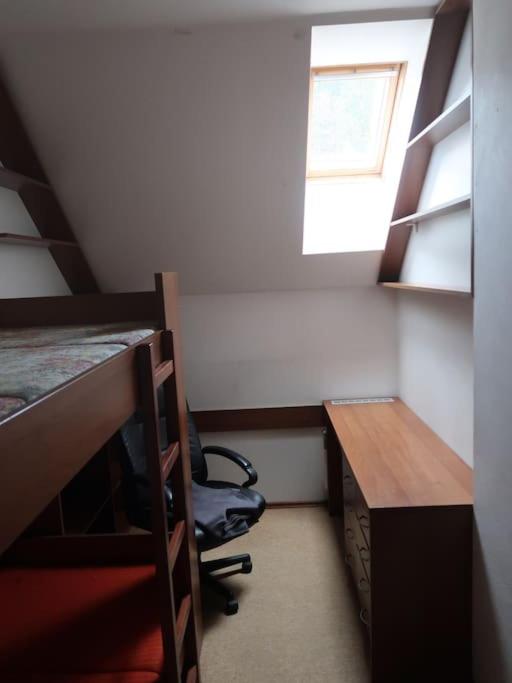 Byt 4+kk v klidné části obce Bedřichov - Appartamento Con Tre Camere Da Letto