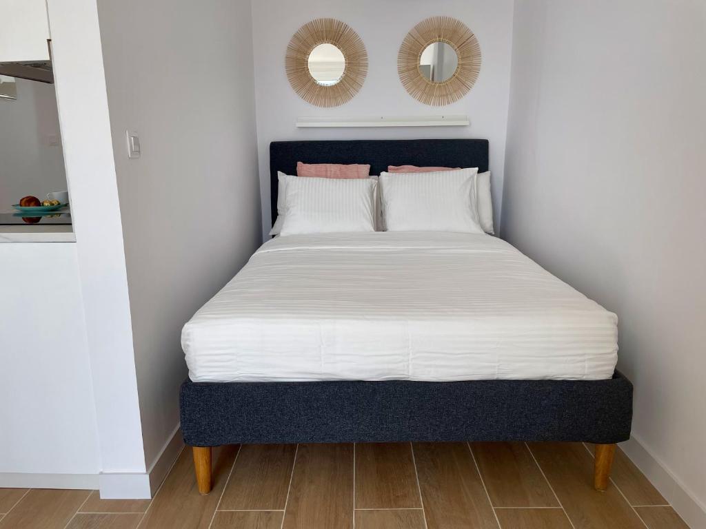 Posteľ alebo postele v izbe v ubytovaní Malibu Park 3079 - Ocean View Studio