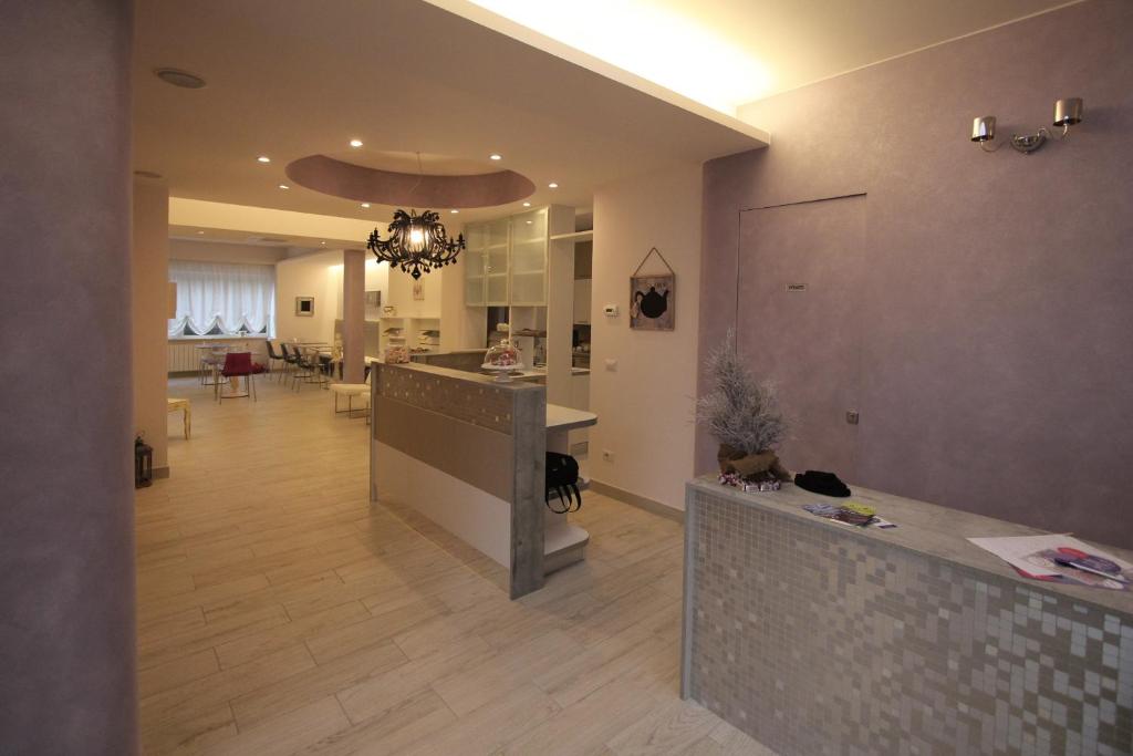 Kuchyňa alebo kuchynka v ubytovaní Hotel B&B Francesca
