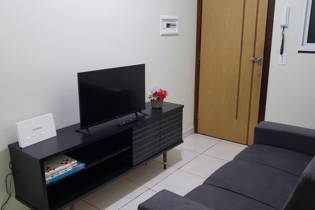 Lindo apto de 2 qts no Bandeirante próximo ao aeroporto - Housity