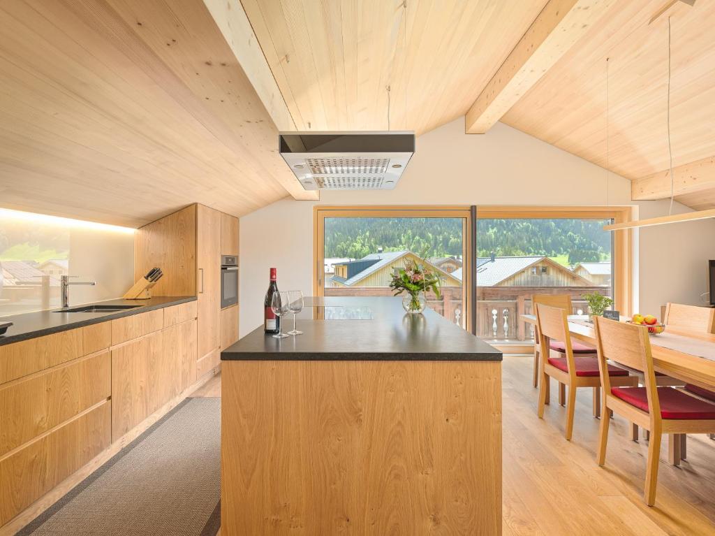 Kuchyň nebo kuchyňský kout v ubytování Felder Apartments