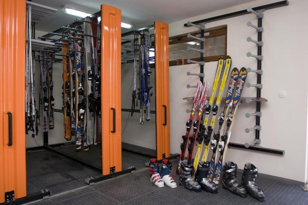 Fitness centrum a/nebo fitness zařízení v ubytování Luxory aparthotel in 4 star SPA hotel st Ivan Rilski, Bansko
