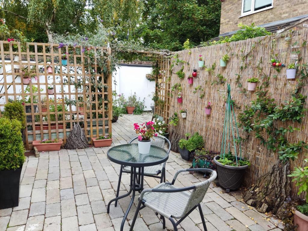 Zahrada ubytování Little Ings, Modern, idyllic, self-contained hideaway in Easingwold, North Yorkshire