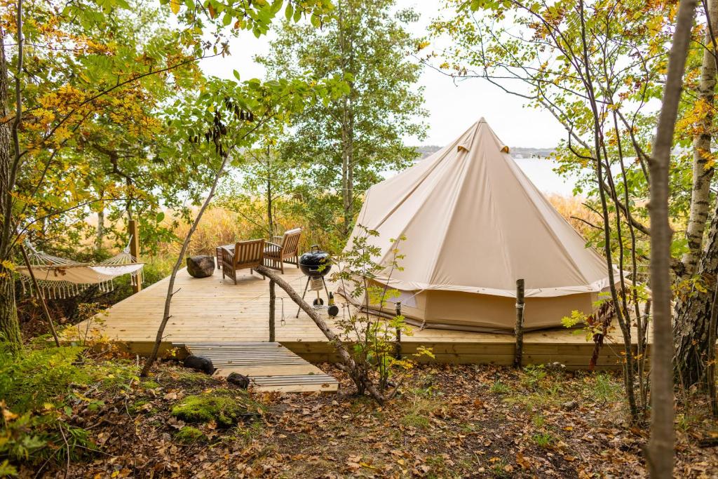 Zahrada ubytování Surfviken Glamping and B&B