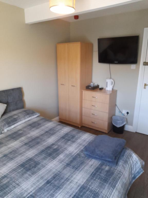 Black Bull Inn - Double Room With Shared Bathroom