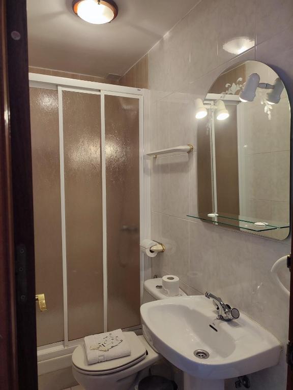 Koupelna v ubytování Hostal Salomé