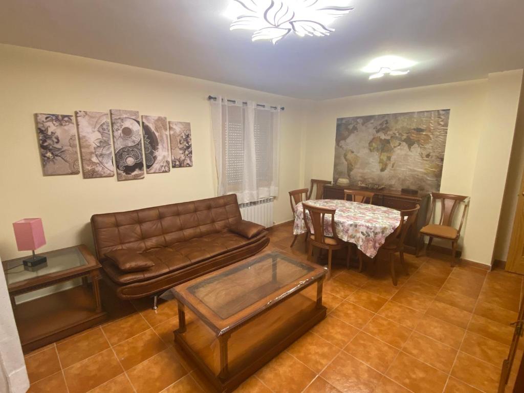 Posezení v ubytování Casa La Fontana Bronchales