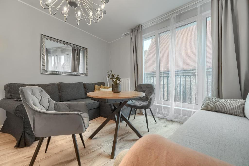 Posedenie v ubytovaní Apartamenty MUNN 3 Szczecin
