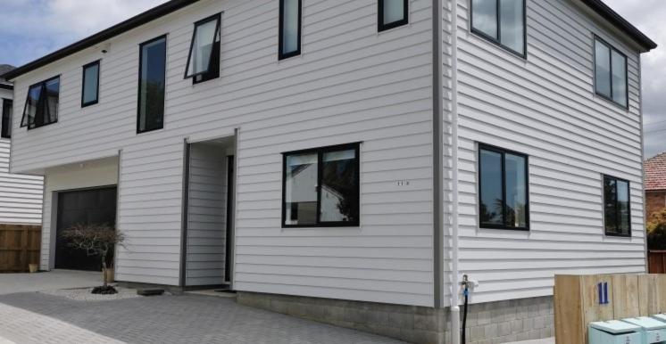 Stunning Stay In Papatoetoe Auckland - Housity