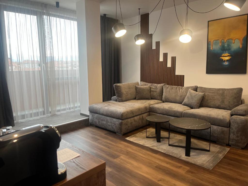 Hotel NIKS - Apartamento Con Balcón
