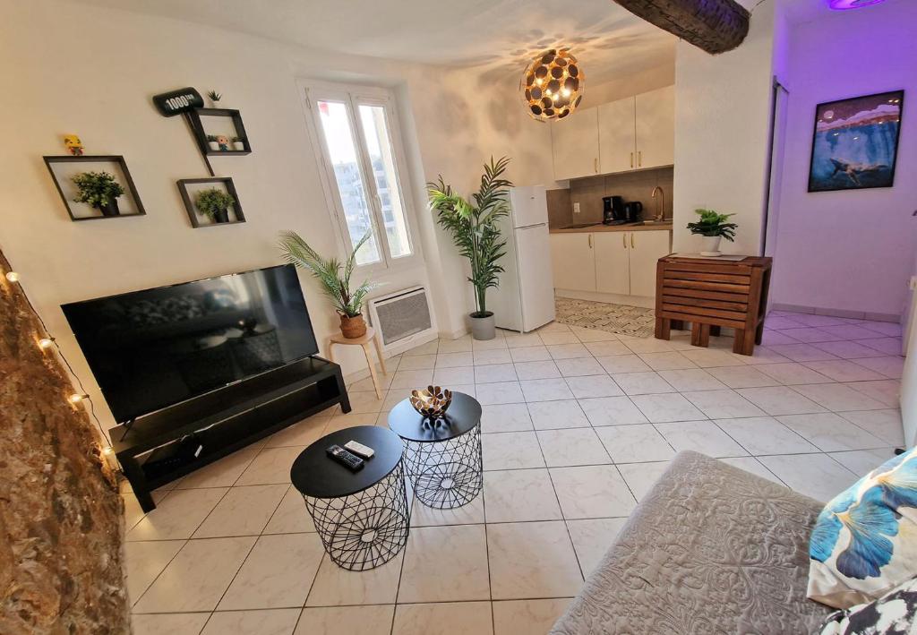 Posedenie v ubytovaní GregBnb - T2 Design 30m2 - Ouest