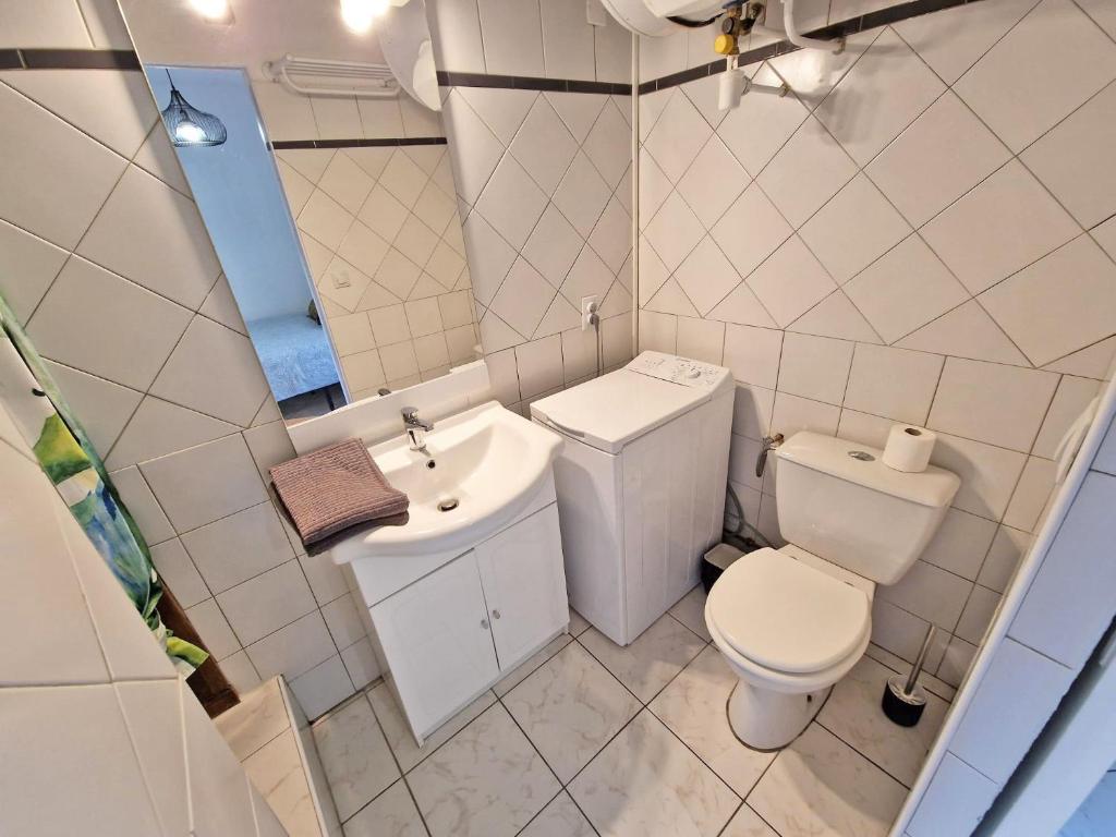Kúpeľňa v ubytovaní GregBnb - T2 Design 30m2 - Ouest