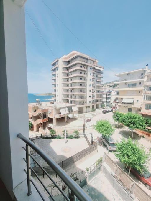 Lovely 2 Bedroom Apartment just 30m from the Sea - Image 5