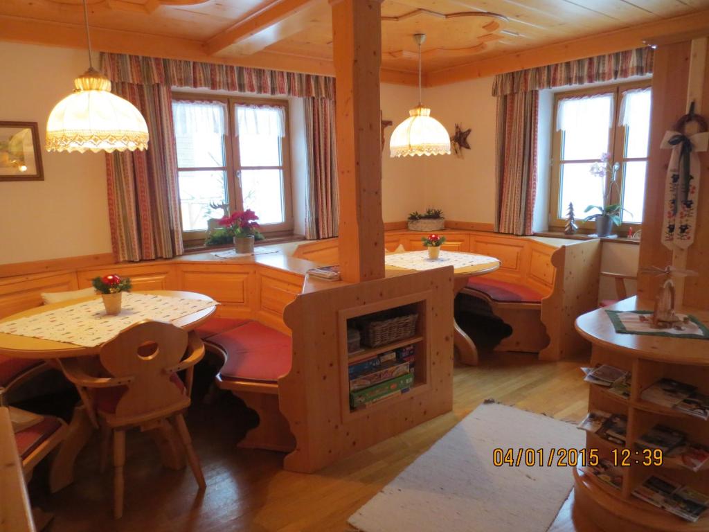 Posezení v ubytování Bio-Bauernhof Vordergrubenbach - Familie Oberascher