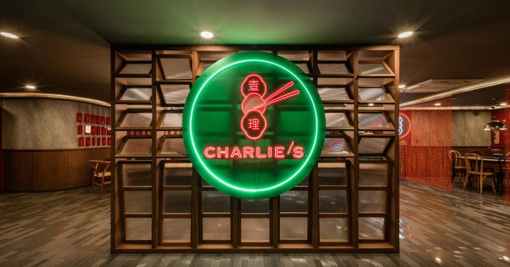 Seekers Finders Rama IV Hotel SureStay Collection by BW - Resim 18