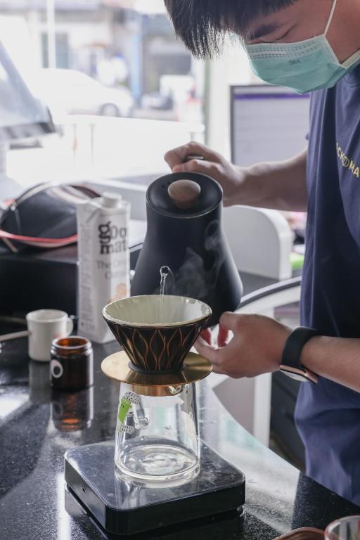 Seekers Finders Rama IV Hotel SureStay Collection by BW - Resim 20