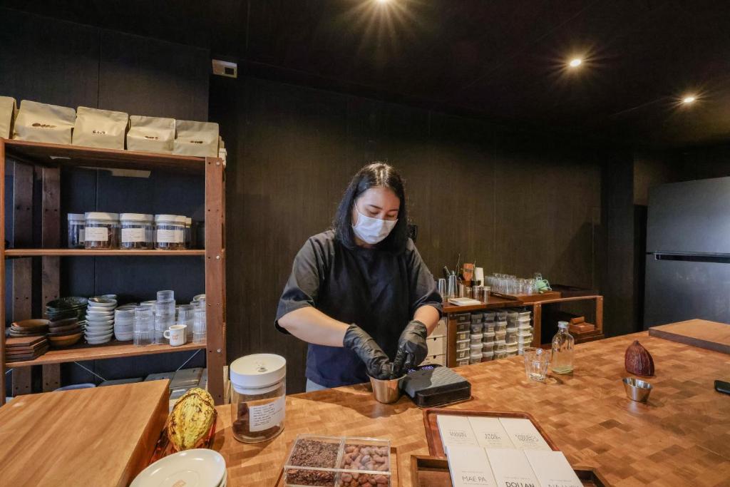 Seekers Finders Rama IV Hotel SureStay Collection by BW - Resim 26