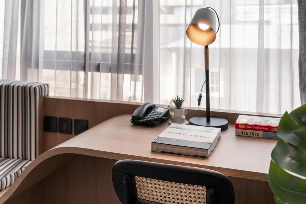 Seekers Finders Rama IV Hotel SureStay Collection by BW - Resim 37