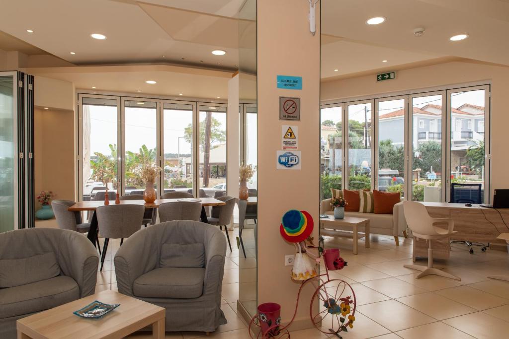 Posezení v ubytování Al Mare Hotel