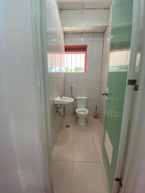 Scott's Seaview Resort - Double Room With Private Bathroom