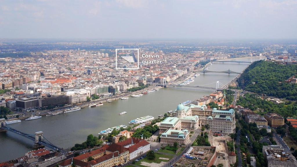 Nespecifikovaný výhled na destinaci Budapešť nebo výhled na město při pohledu z apartmánu