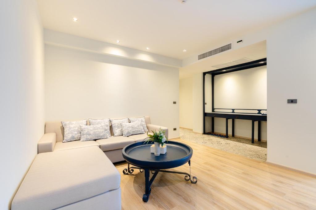 Bhukitta Boutique Hotel Phuket Town photo