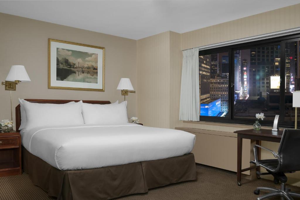 Uma televisão e/ou sistema de entretenimento em The Manhattan at Times Square