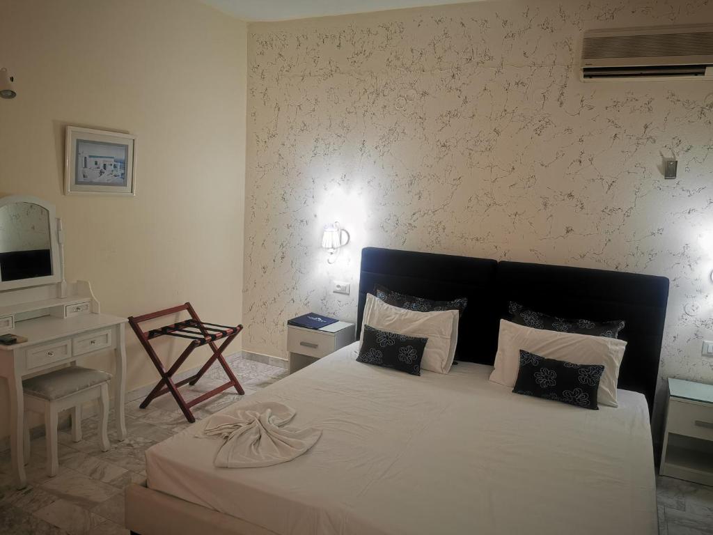 Vlycha Beach Apartments - 7