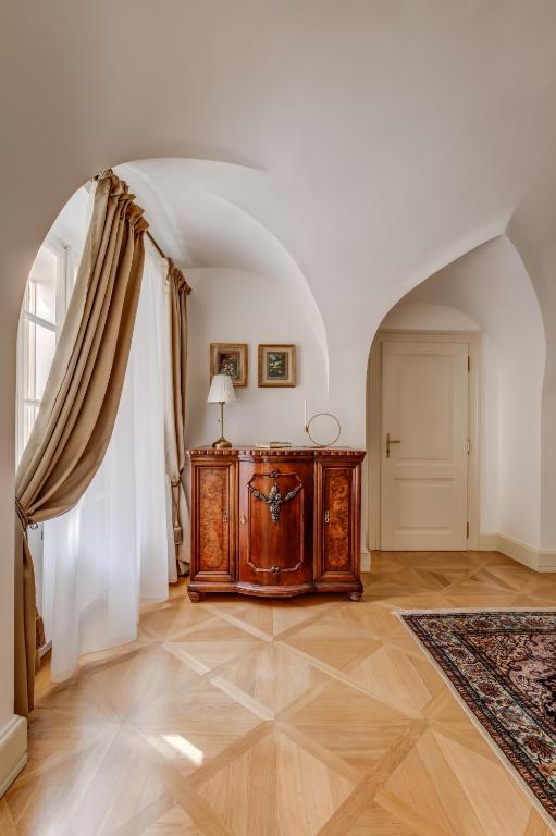 Hotel Nerudova 211 - 6