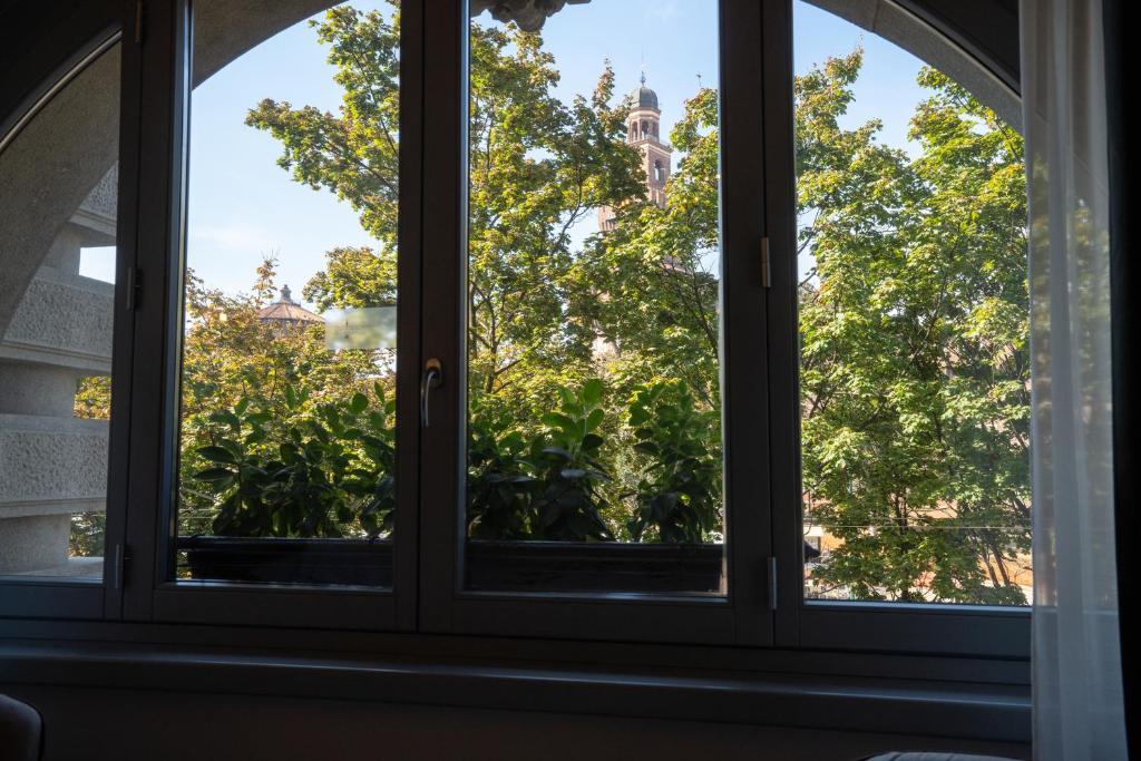 Zahrada ubytování Castello Guest House Milano