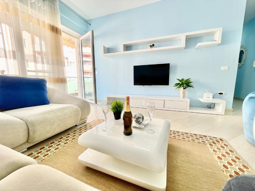SEA SIDE SUITE - Imazhi 5
