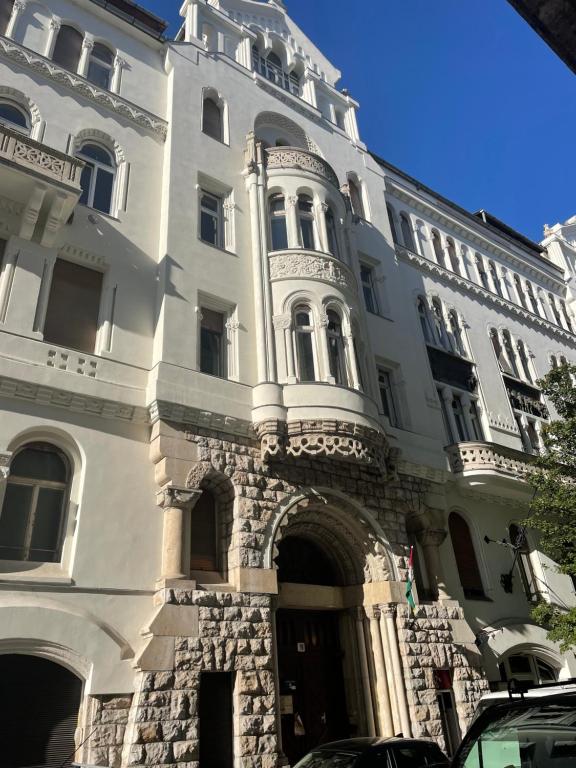 Budova, v ktorej sa apartmán nachádza
