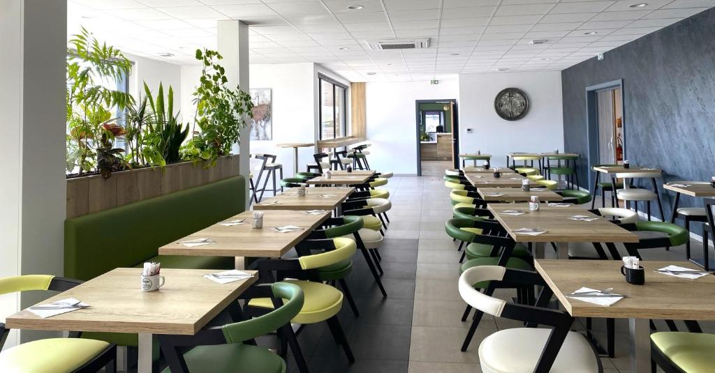 Restaurace v ubytování ATOLON PARK HOTEL