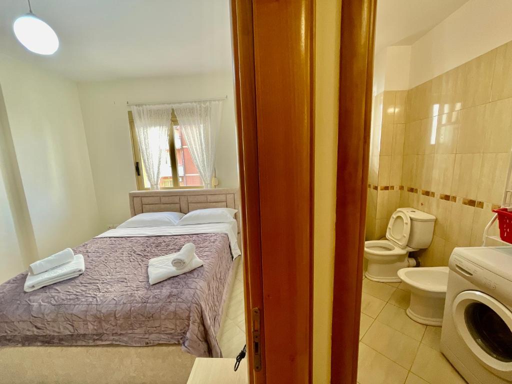 APARTMENT LUNGOMARE - Image 2