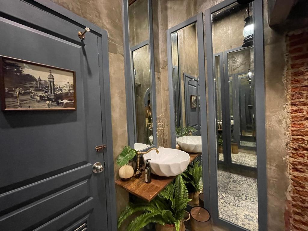 Central Old Town Cottage - Resim 22