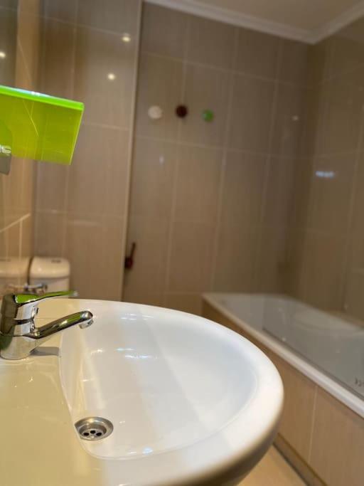 Kép APARTAMENTO 2 HABITACIONEs ,GARAJE , CON BUENA UBICACION szállásáról Parbayónban a galériában