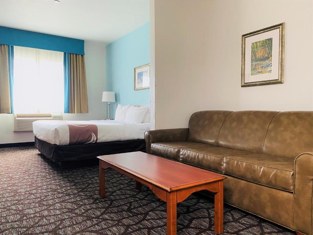 Posezení v ubytování Quality Inn & Suites Sequim at Olympic National Park