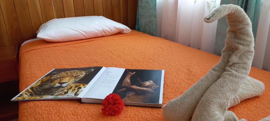 Postel nebo postele na pokoji v ubytování Hotel Sula Sula