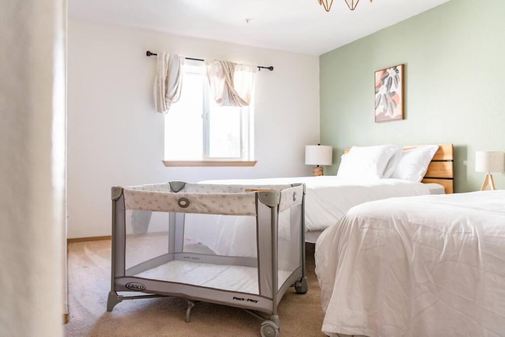 Pack-n-Plays for more portable and family-friendly vacation rentals in the FloridaKeysVillas.com